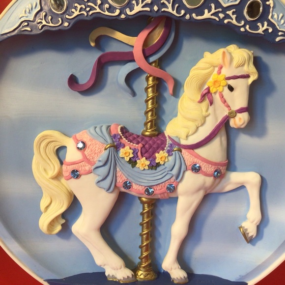 RHODES STUDIOS FIRST ISSUE IN THE MUSICAL CAROUSEL TREASURES COLECTION - Picture 6 of 16